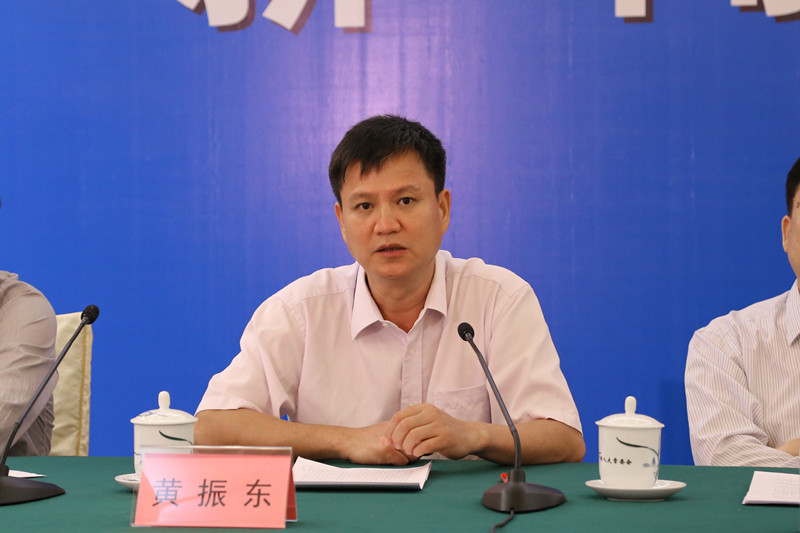 自治区人大常委会召开新闻发布会